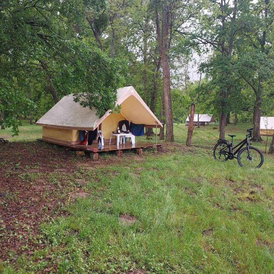 Camping Onlycamp Le Port Saint-Benoit-sur-Loire Exterior photo